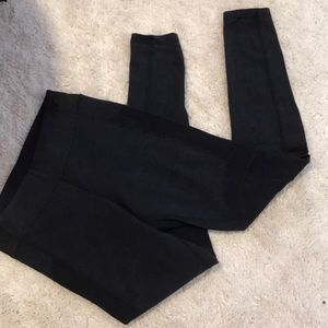 *LULULEMON LEGGINGS*
